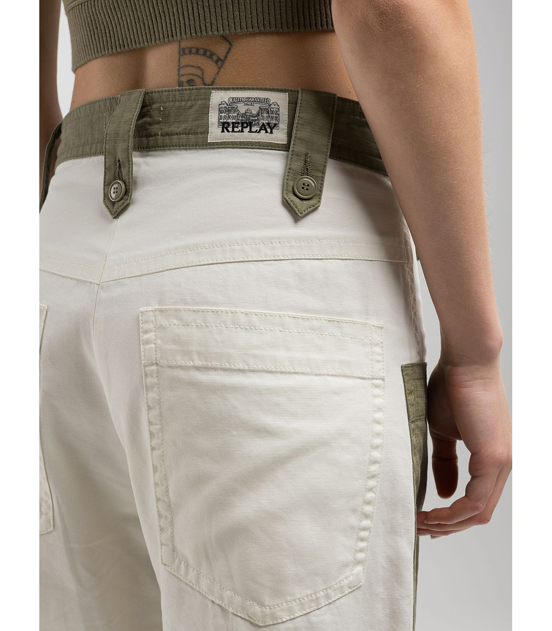 カラーブロック コンフォートフィットホワイトパンツ（セットアップモデル） 詳細画像 バターホワイトオリーブ 5